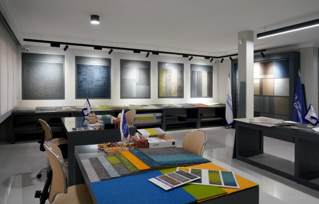 d0f8ff8e-93b2-454e-b467-b2736e9c5e07