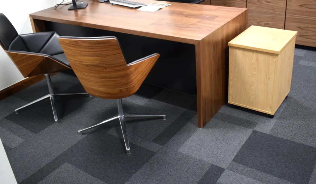 Total-Contrast-Paragon-Carpet-Tiles-Commercial-Carpet-Tiles-Design-Carpet-Tiles-2-2400x1400
